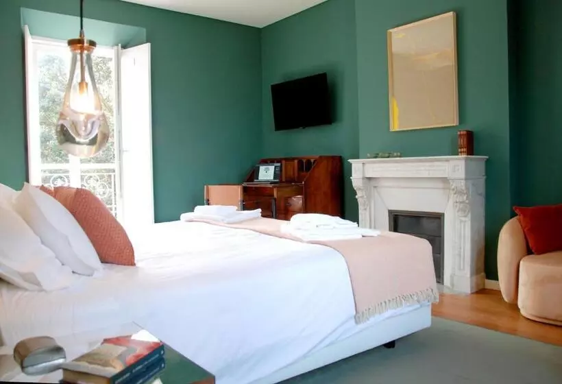 تختخواب و صبحانه Solar Dos Cantos Botanic House & Garden