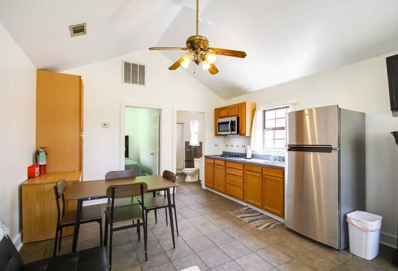 Biloxi Resort Cottage W/ Pool & Lake Access!