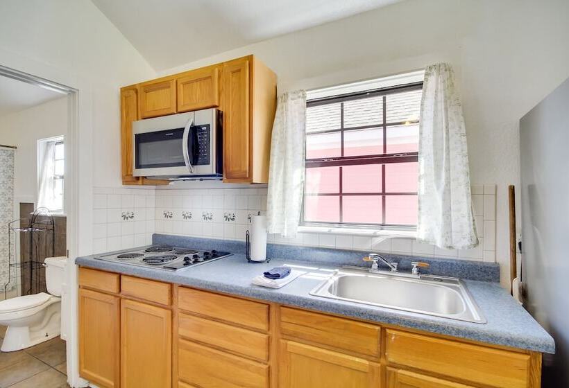 Biloxi Resort Cottage W/ Pool & Lake Access!