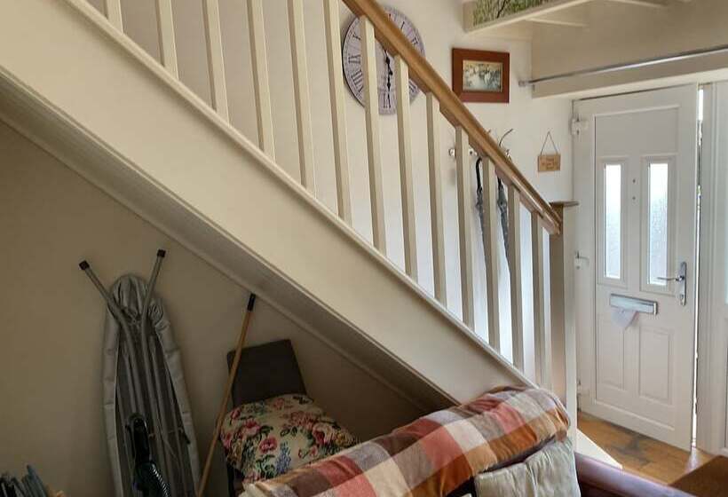 Captivating 2 Bed Cottage In Grewelthorpe