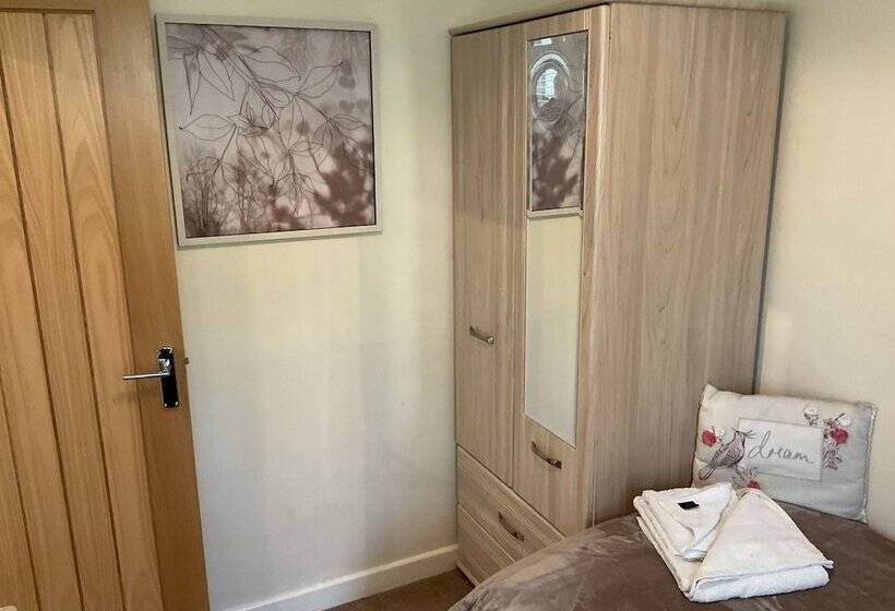 Captivating 2 Bed Cottage In Grewelthorpe