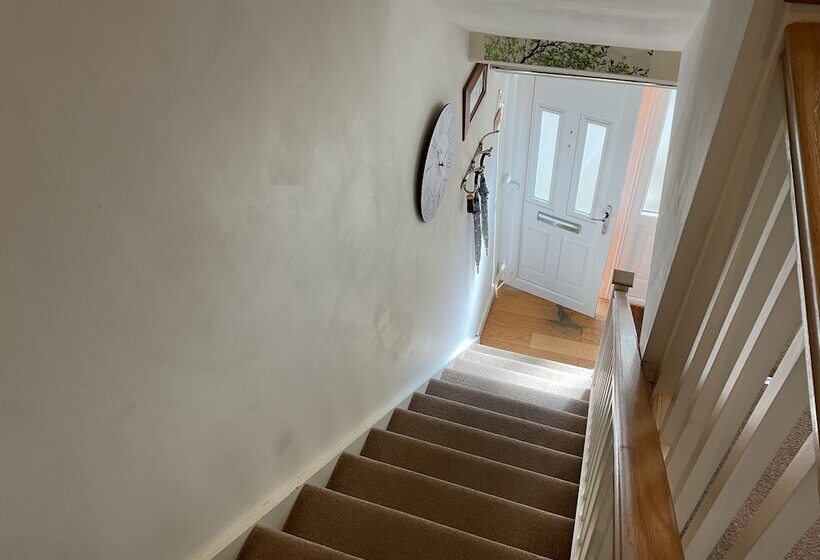 Captivating 2 Bed Cottage In Grewelthorpe