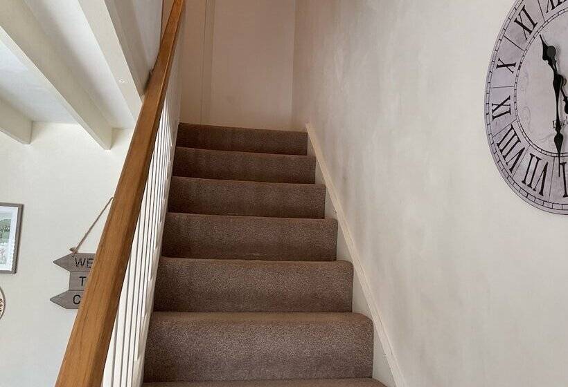 Captivating 2 Bed Cottage In Grewelthorpe