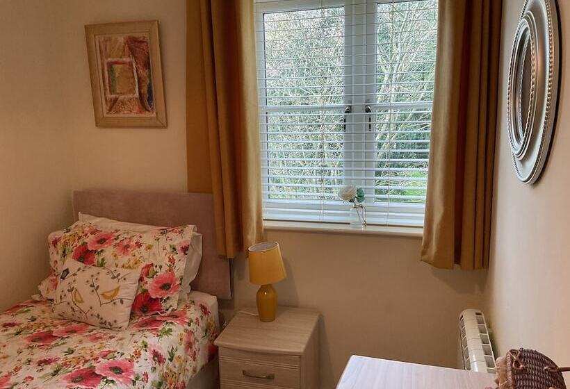 Captivating 2 Bed Cottage In Grewelthorpe