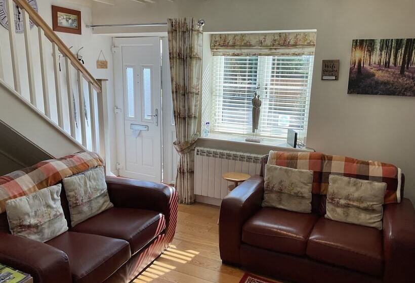 Captivating 2 Bed Cottage In Grewelthorpe