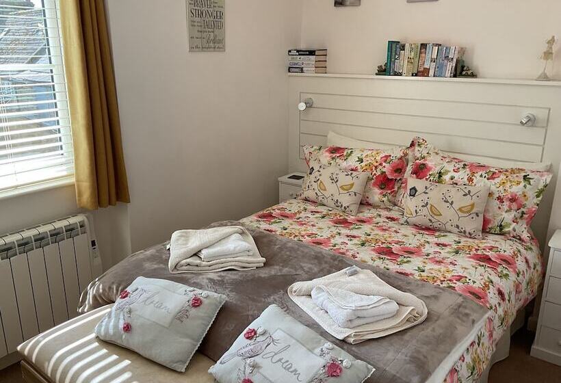 Captivating 2 Bed Cottage In Grewelthorpe