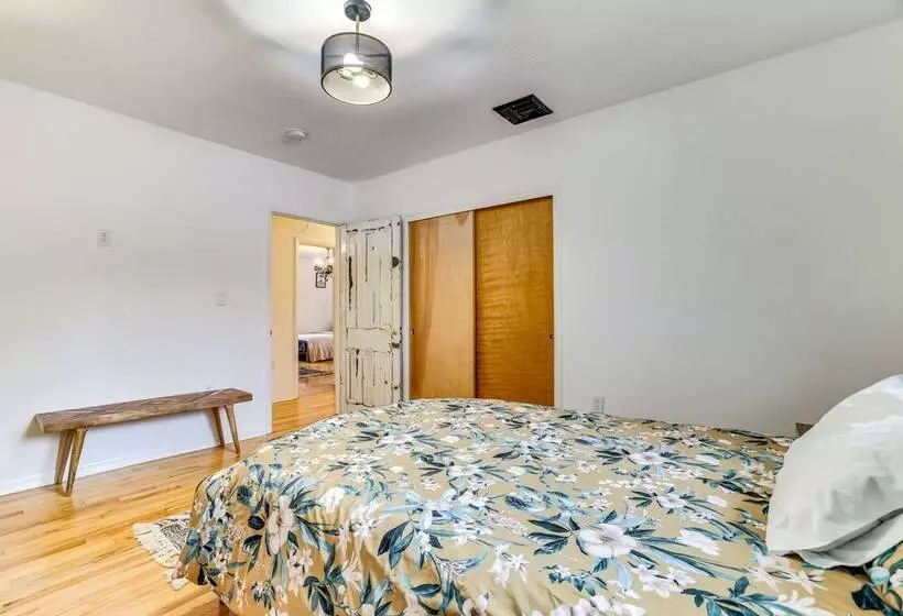 Outdoor Oasis: Cresco Family Home W/ Hot Tub