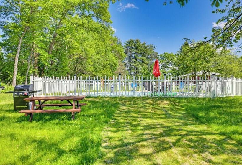 Outdoor Oasis: Cresco Family Home W/ Hot Tub