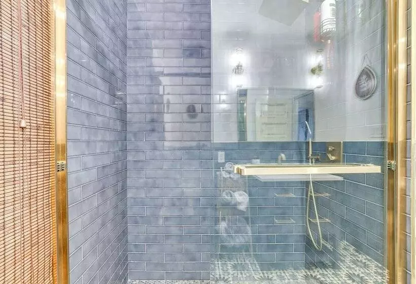 Outdoor Oasis: Cresco Family Home W/ Hot Tub