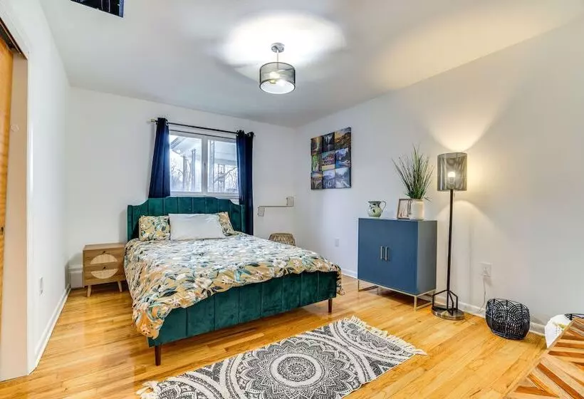 Outdoor Oasis: Cresco Family Home W/ Hot Tub