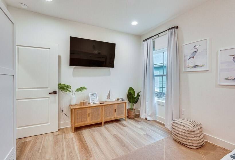 Chic Panama City Beach Home, Walk To Laguna Beach!