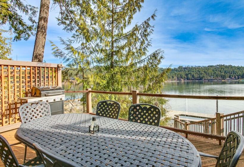 Coeur D Alene Lakefront Home: Private Dock & Beach