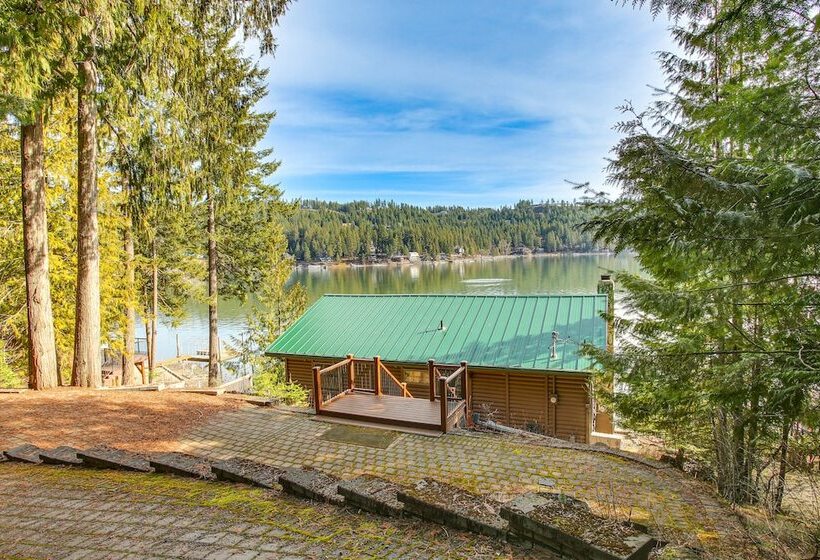 Coeur D Alene Lakefront Home: Private Dock & Beach