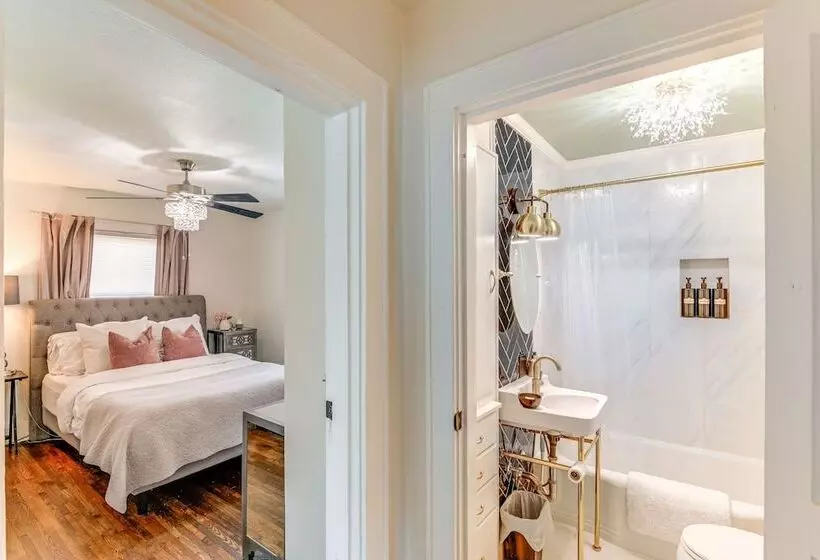 Columbia Cottage W/ Patio: 1 Mi To Downtown!