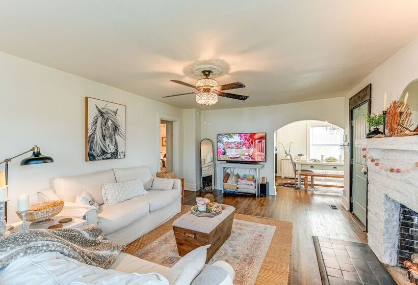 Columbia Cottage W/ Patio: 1 Mi To Downtown!