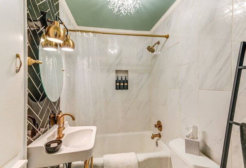 Columbia Cottage W/ Patio: 1 Mi To Downtown!