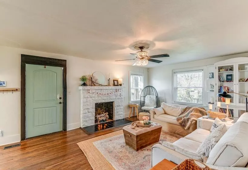 Columbia Cottage W/ Patio: 1 Mi To Downtown!