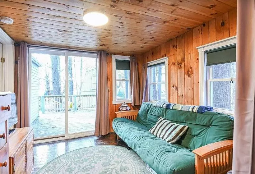 Cottage By The Pond The Perfect Cozy Escape!