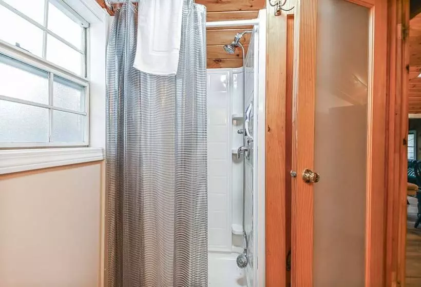 Cottage By The Pond The Perfect Cozy Escape!