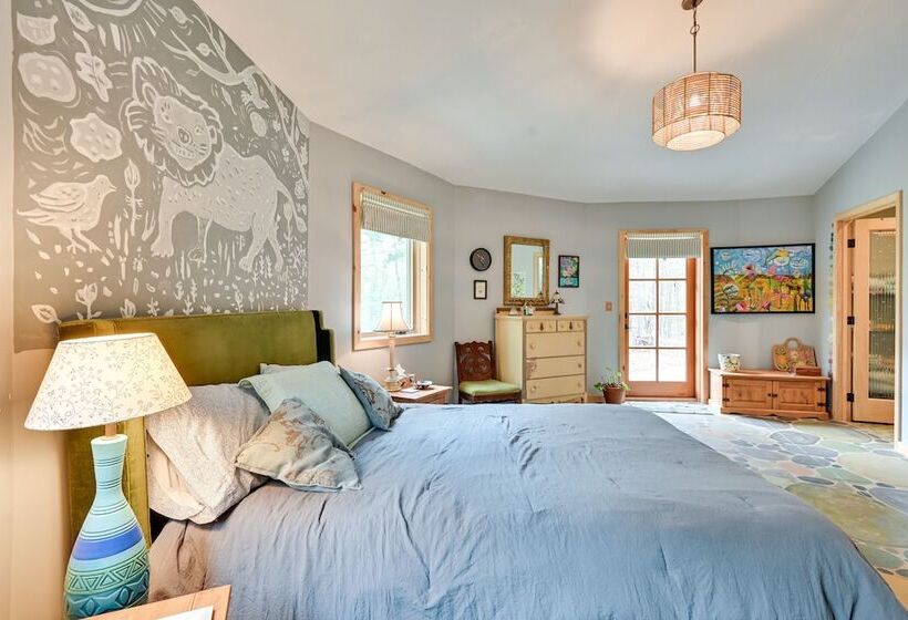 Enchanting Shelby Cottage On 12 Acres W/ Hot Tub!