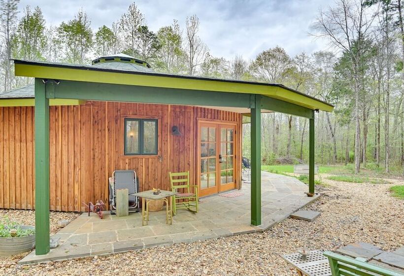Enchanting Shelby Cottage On 12 Acres W/ Hot Tub!