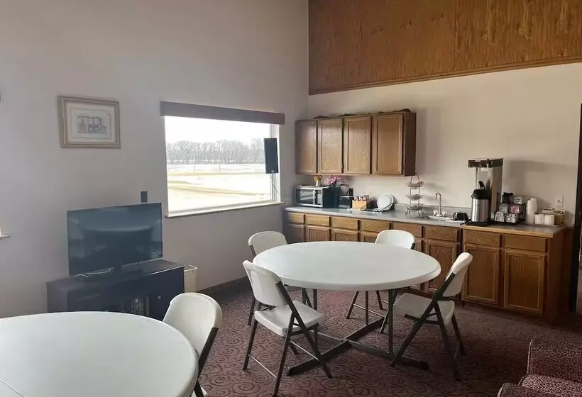 Hotelli Country Haven Inn