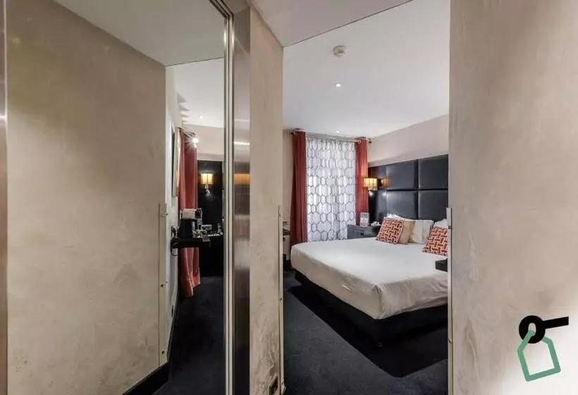 ホテル Hotiday Room Collection   Paris Arc De Triomphe