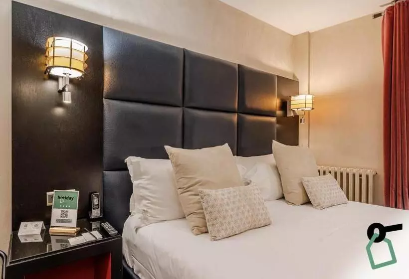 ホテル Hotiday Room Collection   Paris Arc De Triomphe