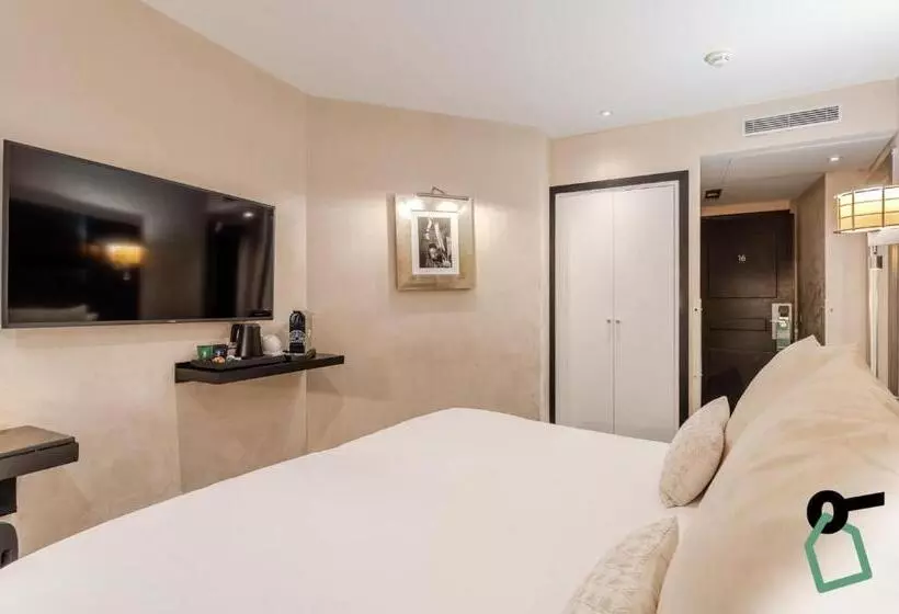 ホテル Hotiday Room Collection   Paris Arc De Triomphe