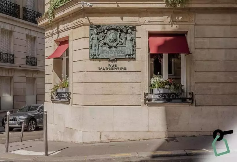 ホテル Hotiday Room Collection   Paris Arc De Triomphe