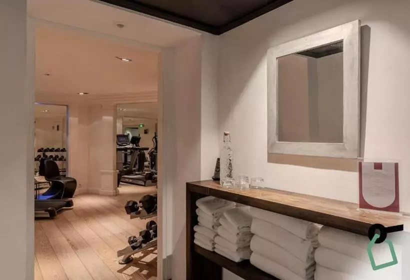 ホテル Hotiday Room Collection   Paris Arc De Triomphe