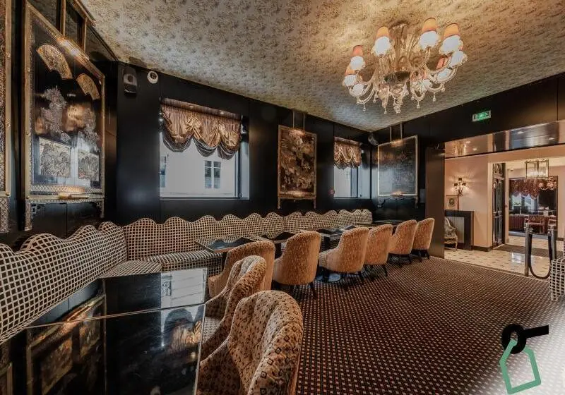 ホテル Hotiday Room Collection   Paris Arc De Triomphe