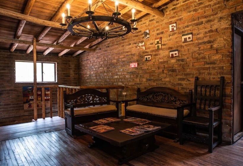 ホテル Refugio Pozo Azul