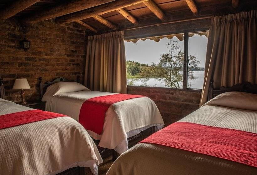 ホテル Refugio Pozo Azul