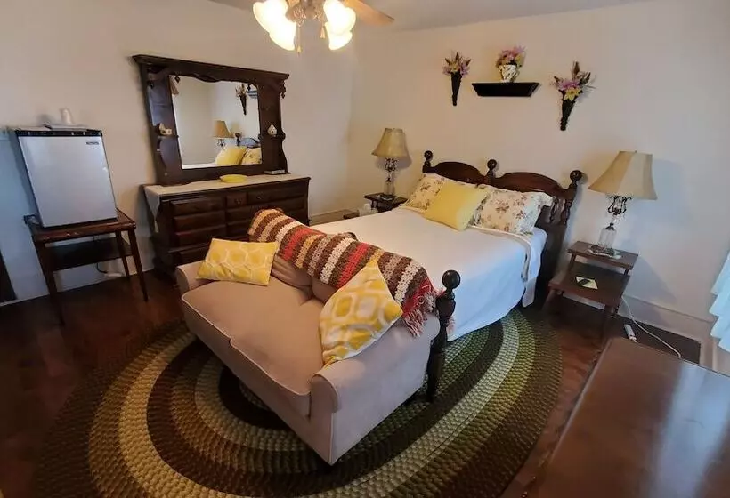 Hotelli The Miner S Lodge