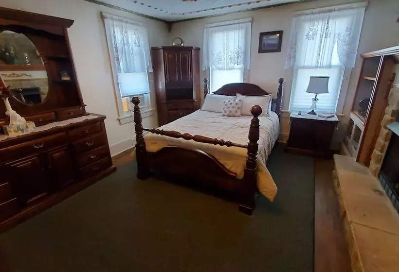 Hotelli The Miner S Lodge