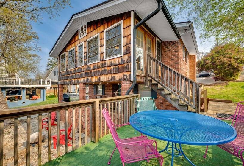 Lakefront New London Home: Dock, Fire Pit + Views!