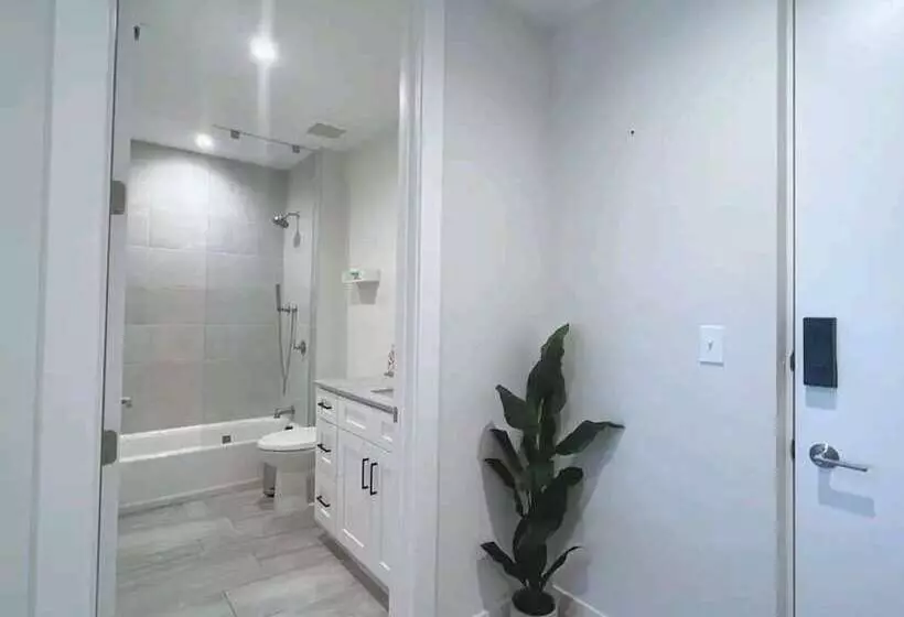 Lux And Cozy 2beds 2 Baths Up To 8 Guest