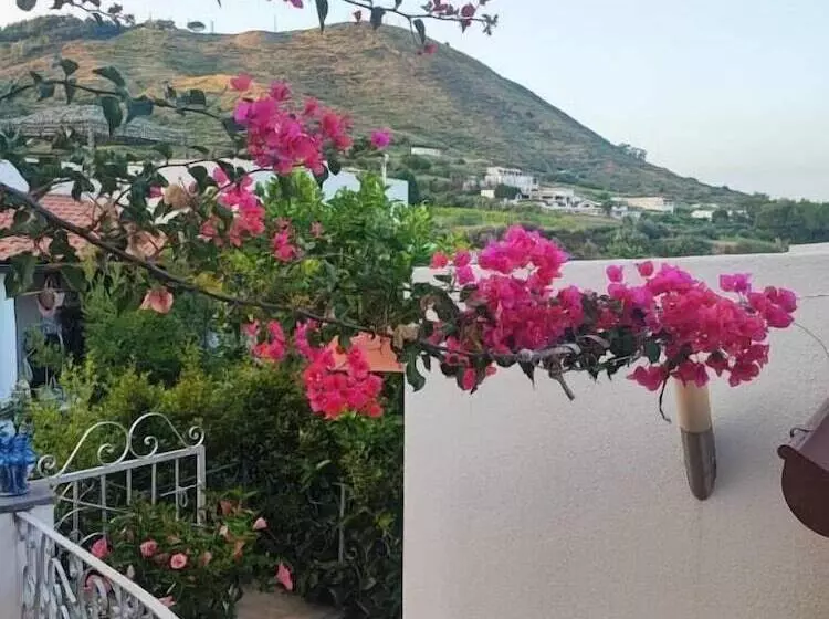 Majatalo Bed And Breakfast Villa Angelina