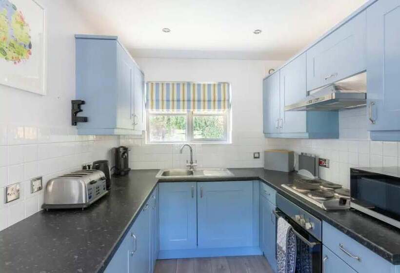 Резиденция 2 Bedrooms, Overlooking Little Petherick Creek