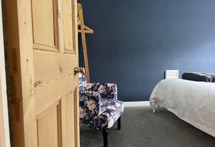 إقامة Charming 2 Bed House In Llansteffan