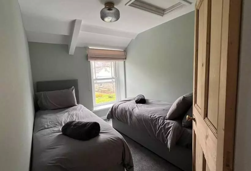 Residenssi Charming 2 Bed House In Llansteffan