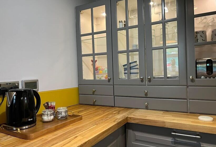 إقامة Charming 2 Bed House In Llansteffan