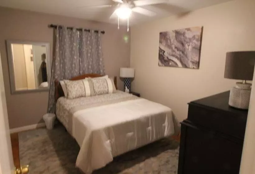 اقامتگاه Mom S House