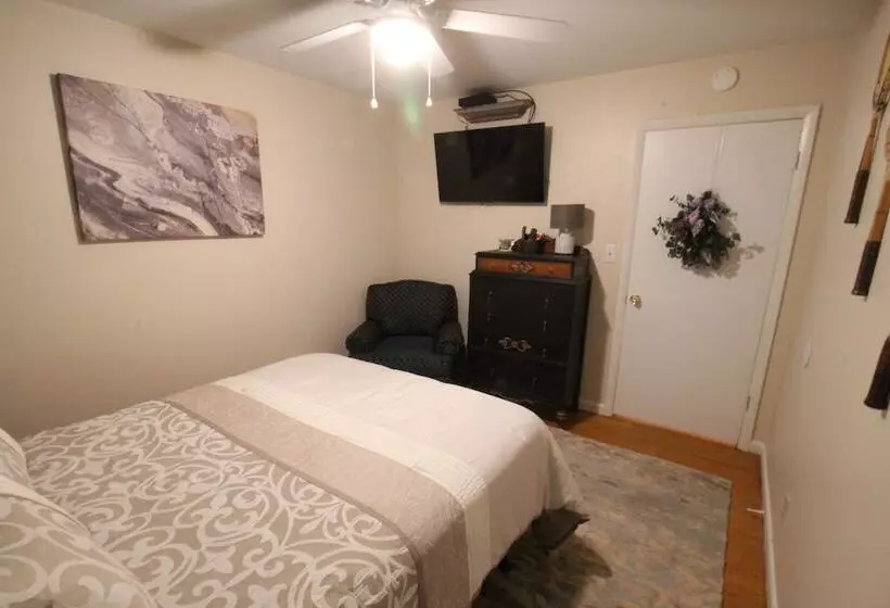 اقامتگاه Mom S House