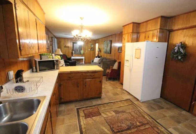 اقامتگاه Mom S House