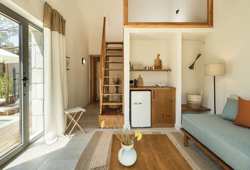 استراحتگاه Ergon Beach House Nikiti