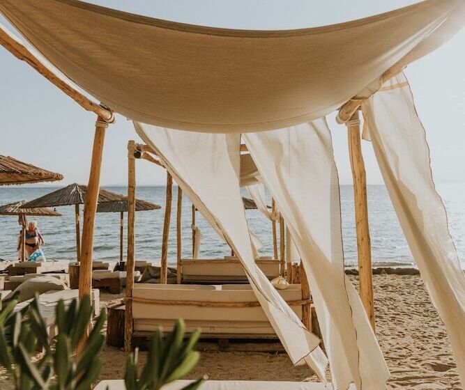 استراحتگاه Ergon Beach House Nikiti