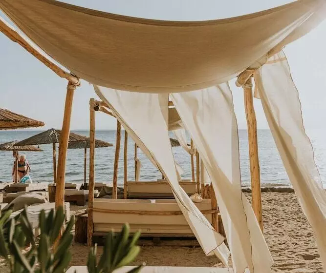 Lomakeskus Ergon Beach House Nikiti