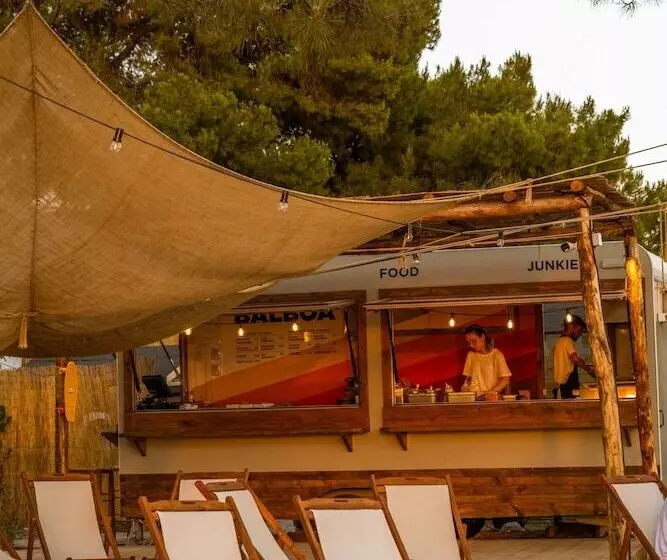 Lomakeskus Ergon Beach House Nikiti